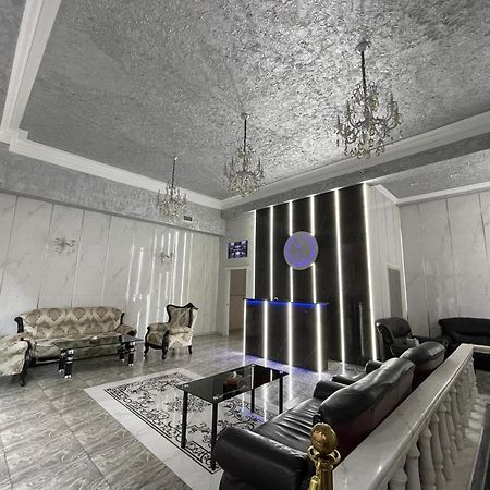 Midcity Hostel Erivan Dış mekan fotoğraf