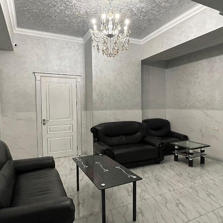 Midcity Hostel Erivan Dış mekan fotoğraf