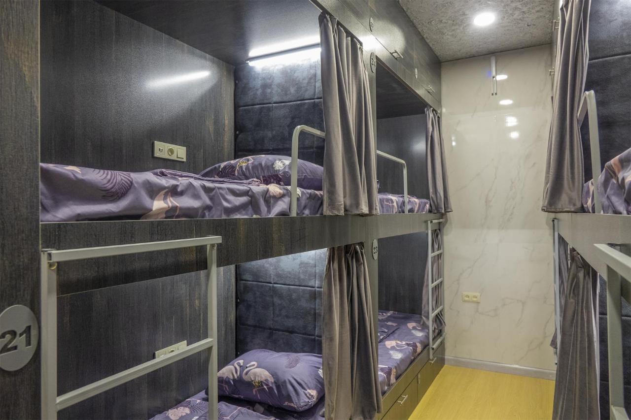 Midcity Hostel Erivan Dış mekan fotoğraf