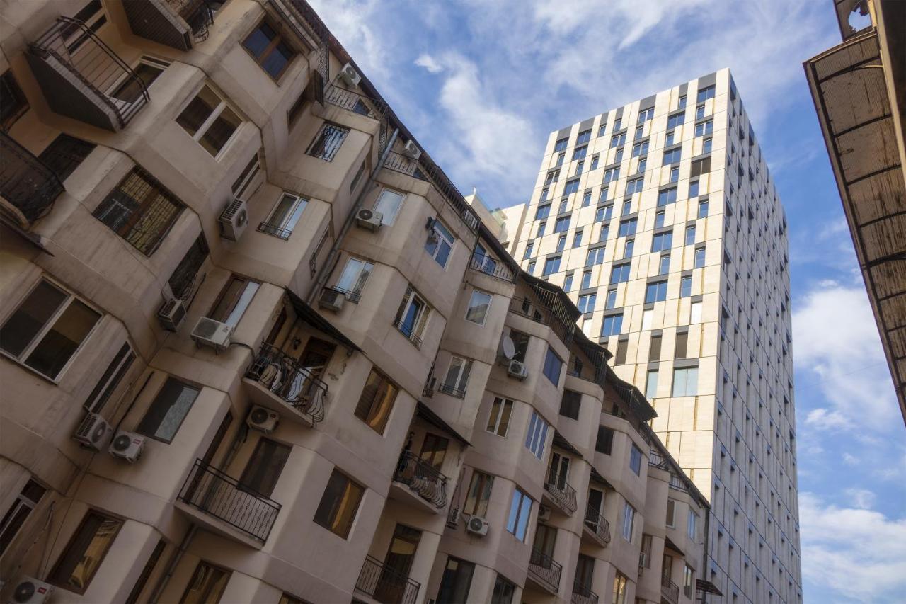 Midcity Hostel Erivan Dış mekan fotoğraf